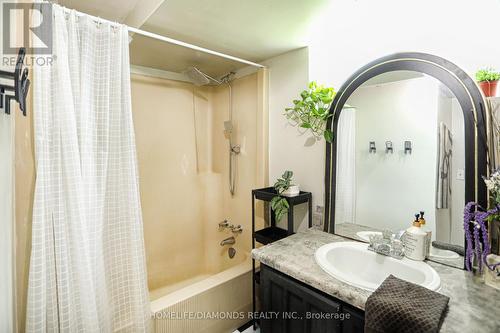 150 Bayview Ave, Georgina, ON - Indoor Photo Showing Bathroom