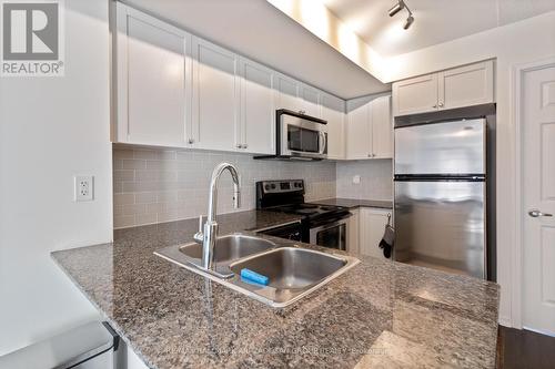 239 - 21 Ruttan Street, Toronto, ON - Indoor Photo Showing Kitchen With Double Sink With Upgraded Kitchen