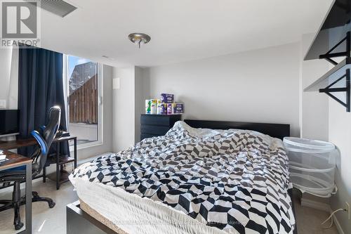 #239 -21 Ruttan St, Toronto, ON - Indoor Photo Showing Bedroom