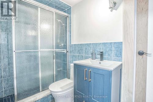 185 Braymore Blvd, Toronto, ON - Indoor Photo Showing Bathroom