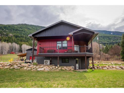 2346 Upper Glade Road, Glade, BC - Outdoor With Deck Patio Veranda