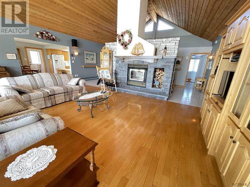 723108 Benoit Dr, Temiskaming Shores, ON - Indoor Photo Showing Living Room With Fireplace