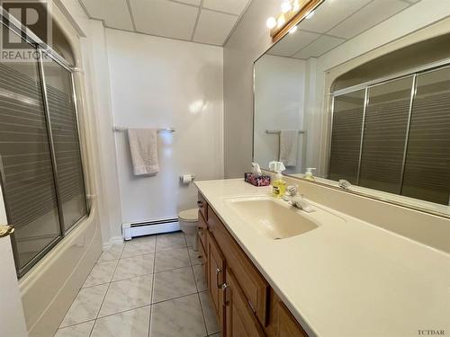 723108 Benoit Dr, Temiskaming Shores, ON - Indoor Photo Showing Bathroom