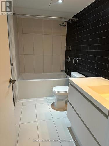 708 - 75 Queens Wharf Road, Toronto, ON - Indoor Photo Showing Bathroom