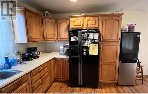 6 Ellis, Leamington, ON - Indoor Photo Showing Kitchen