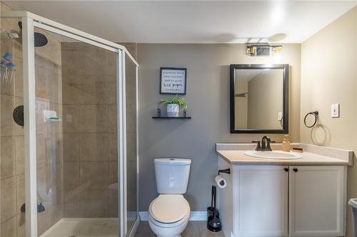 263 Plains Road W|Unit #4, Burlington, ON - Indoor Photo Showing Bathroom