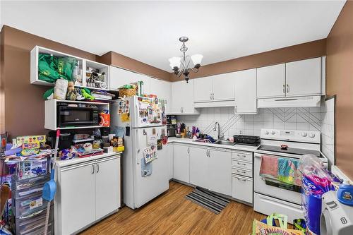 1255 Upper Gage Avenue|Unit #14, Hamilton, ON - Indoor Photo Showing Kitchen