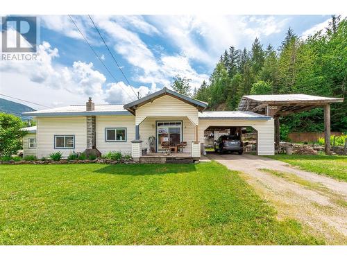 3049 Hornsberger Road, Salmon Arm, BC - Outdoor