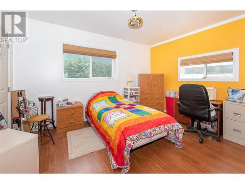 3049 Hornsberger Road, Salmon Arm, BC - Indoor Photo Showing Bedroom