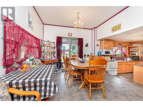 3049 Hornsberger Road, Salmon Arm, BC - Indoor Photo Showing Dining Room