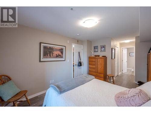 3388 Skaha Lake Road Unit# 302, Penticton, BC - Indoor Photo Showing Bedroom