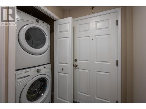 3388 Skaha Lake Road Unit# 302, Penticton, BC - Indoor Photo Showing Laundry Room
