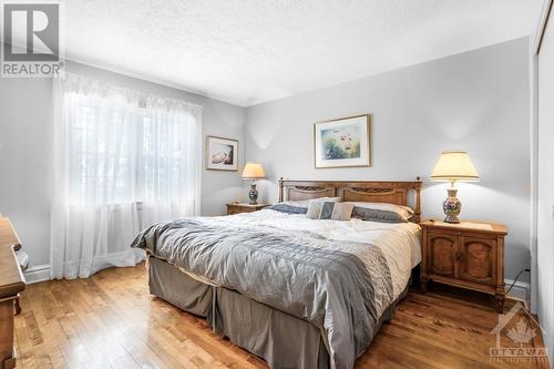 304 Stewart Street, Ottawa, ON - Indoor Photo Showing Bedroom