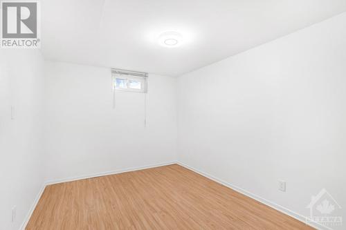 398 Roxdale Avenue, Ottawa, ON - Indoor Photo Showing Other Room