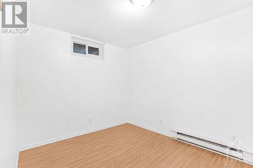 398 Roxdale Avenue, Ottawa, ON - Indoor Photo Showing Other Room