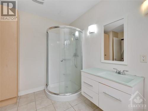 Walk-in shower in ensuite bath - 5961 Perth Street, Ottawa, ON - Indoor Photo Showing Bathroom