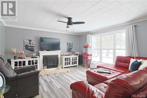 3879 101 Route, Tracyville, NB - Indoor Photo Showing Living Room With Fireplace