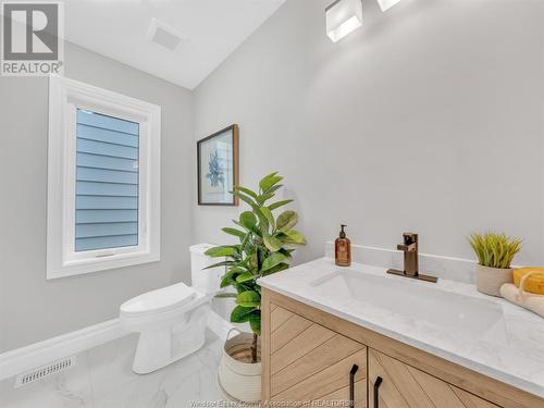 485 Church Street, Windsor, ON - Indoor Photo Showing Bathroom