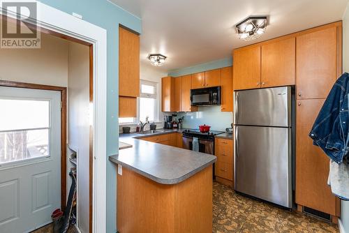 610 17Th Avenue, Prince George, BC - Indoor Photo Showing Kitchen
