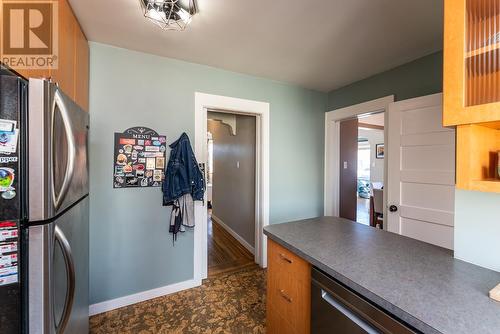 610 17Th Avenue, Prince George, BC - Indoor Photo Showing Kitchen