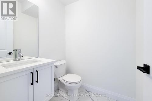 232 Mount Pleasant Street, Brantford, ON - Indoor Photo Showing Bathroom
