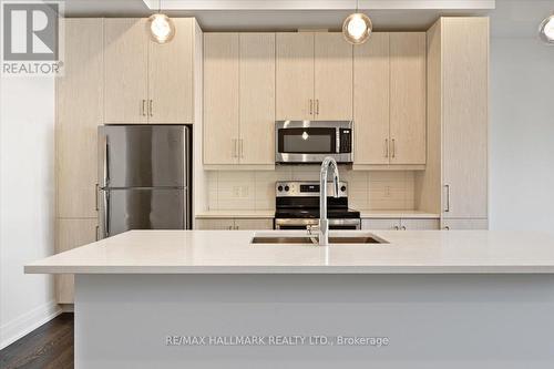 #5 -1465 Station St, Pelham, ON - Indoor Photo Showing Kitchen With Stainless Steel Kitchen With Upgraded Kitchen