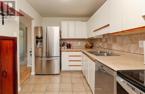 38 - 2200 Glenwood School Drive, Burlington, ON - Indoor Photo Showing Kitchen With Double Sink