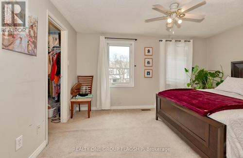 38 - 2200 Glenwood School Drive, Burlington, ON - Indoor Photo Showing Bedroom