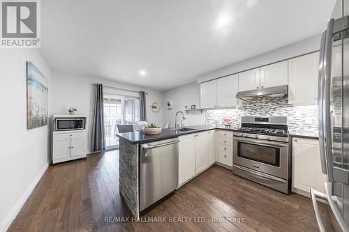 304 Jay Crescent, Orangeville, ON - Indoor Photo Showing Kitchen With Stainless Steel Kitchen