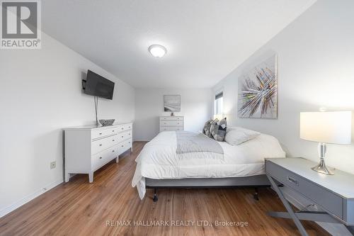 304 Jay Cres, Orangeville, ON - Indoor Photo Showing Bedroom