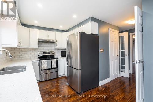 9 Slater Cres, Ajax, ON - Indoor Photo Showing Kitchen With Double Sink