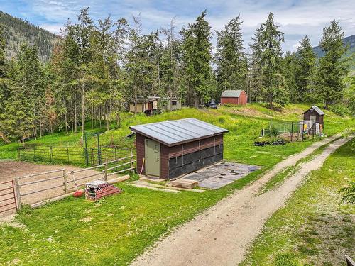 4598 Cedar Hill Road, Out Of District, BC - Outdoor With Backyard