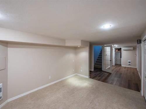 564 Papineau Street, Penticton, BC - Indoor Photo Showing Other Room