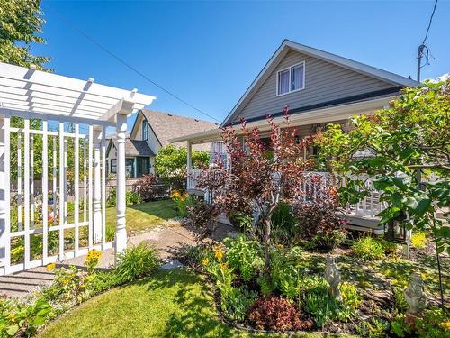 564 Papineau Street, Penticton, BC - Outdoor