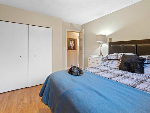 219 Marine Dr, Ucluelet, BC - Indoor Photo Showing Bedroom