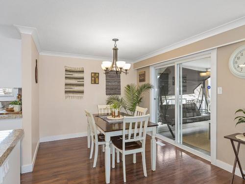 140 Molnar Road, Kelowna, BC - Indoor Photo Showing Dining Room