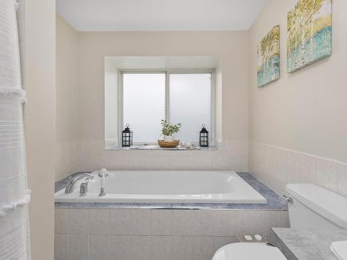 140 Molnar Road, Kelowna, BC - Indoor Photo Showing Bathroom