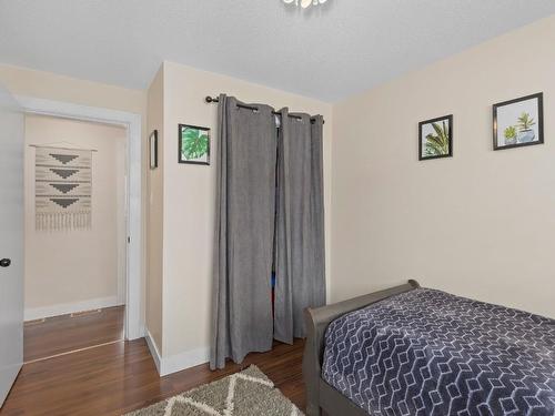 140 Molnar Road, Kelowna, BC - Indoor Photo Showing Bedroom