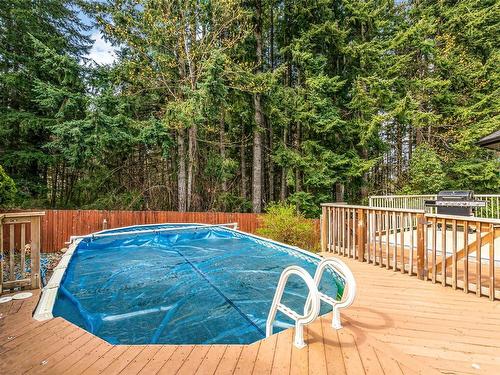 970 Colonia Dr, Ladysmith, BC - Outdoor With Above Ground Pool With Deck Patio Veranda