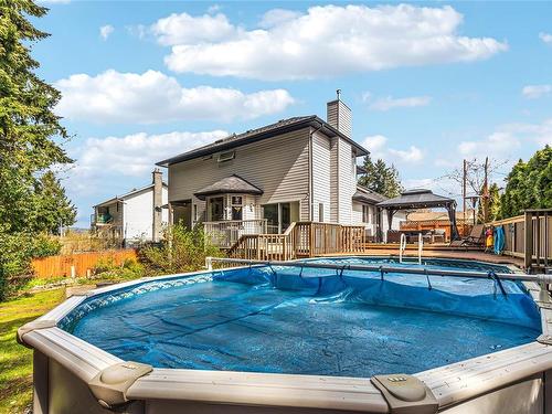 970 Colonia Dr, Ladysmith, BC - Outdoor With Above Ground Pool With Backyard