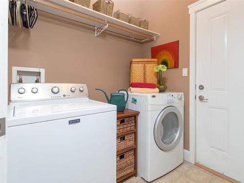 995 Wild Pond Lane, Langford, BC - Indoor Photo Showing Laundry Room