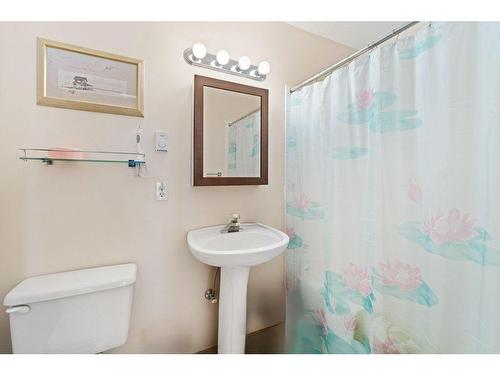 314-1002 Riverside Avenue, Sicamous, BC - Indoor Photo Showing Bathroom