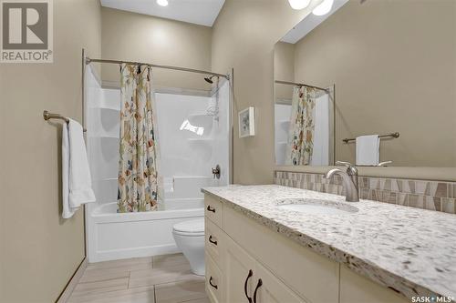 330 Spruce Creek Drive, Edenwold Rm No. 158, SK - Indoor Photo Showing Bathroom