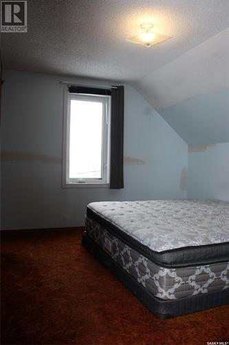 631 Front Street, Eastend, SK - Indoor Photo Showing Bedroom