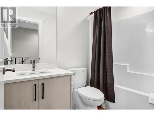 308 4274 22Nd Avenue, Prince George, BC - Indoor Photo Showing Bathroom