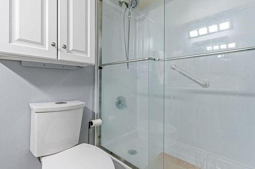 Main bathroom shower - 301 Frances Avenue|Unit #203, Stoney Creek, ON - Indoor Photo Showing Bathroom