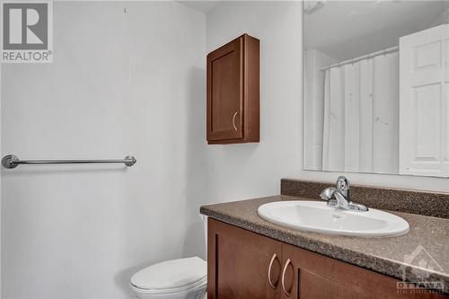 Secondary bedroom ensuite - 762 Lakeridge Drive, Ottawa, ON - Indoor Photo Showing Bathroom