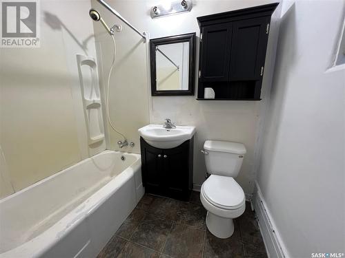 21 400 4Th Avenue N, Saskatoon, SK - Indoor Photo Showing Bathroom