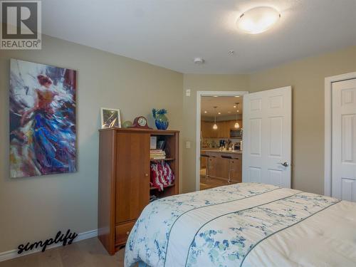 3388 Skaha Lake Road Unit# 403, Penticton, BC - Indoor Photo Showing Bedroom