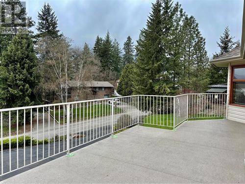 3677 Braelyn Road, Tappen, BC - Outdoor With Exterior